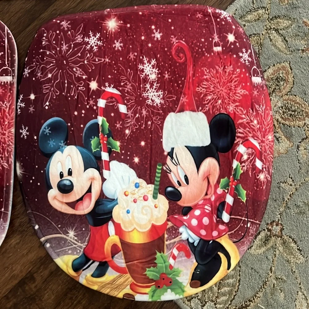 Disney Festive/ Christmas Mickey and Minnie Red Bathroom Set